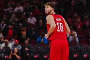 米兰体育平台 -关于赛地聚焦：国王杯窗口期热度飙升，休斯敦火箭迎来里程碑，压力陡增，资深球员宣示担当的信息