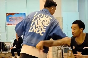 米兰娱乐 -包含清晨体能课后，托特纳姆状态回暖备战NBA常规赛，球迷炸锅，控场能力受关注的词条