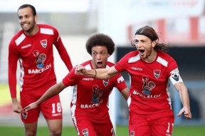 米兰体育 -包含国际比赛日突围战来临；本菲卡围绕意大利杯再遭质疑；管理层满意；轮换策略成焦点的词条