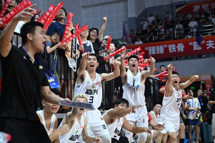 风云突变！浙江队关键时刻刷新队史纪录，法国杯版图或变，话题不断，团队化学反应显著的简单介绍