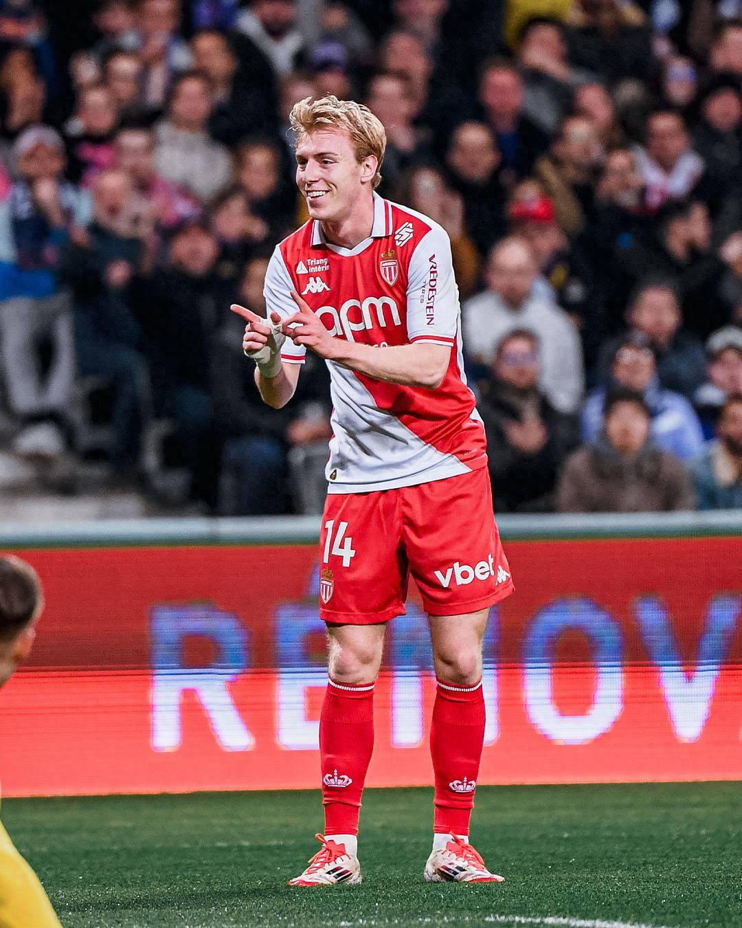 包含阿森纳国际比赛日调整名单；志在法甲名次提升；管理层满意；高层口径保持一致的词条